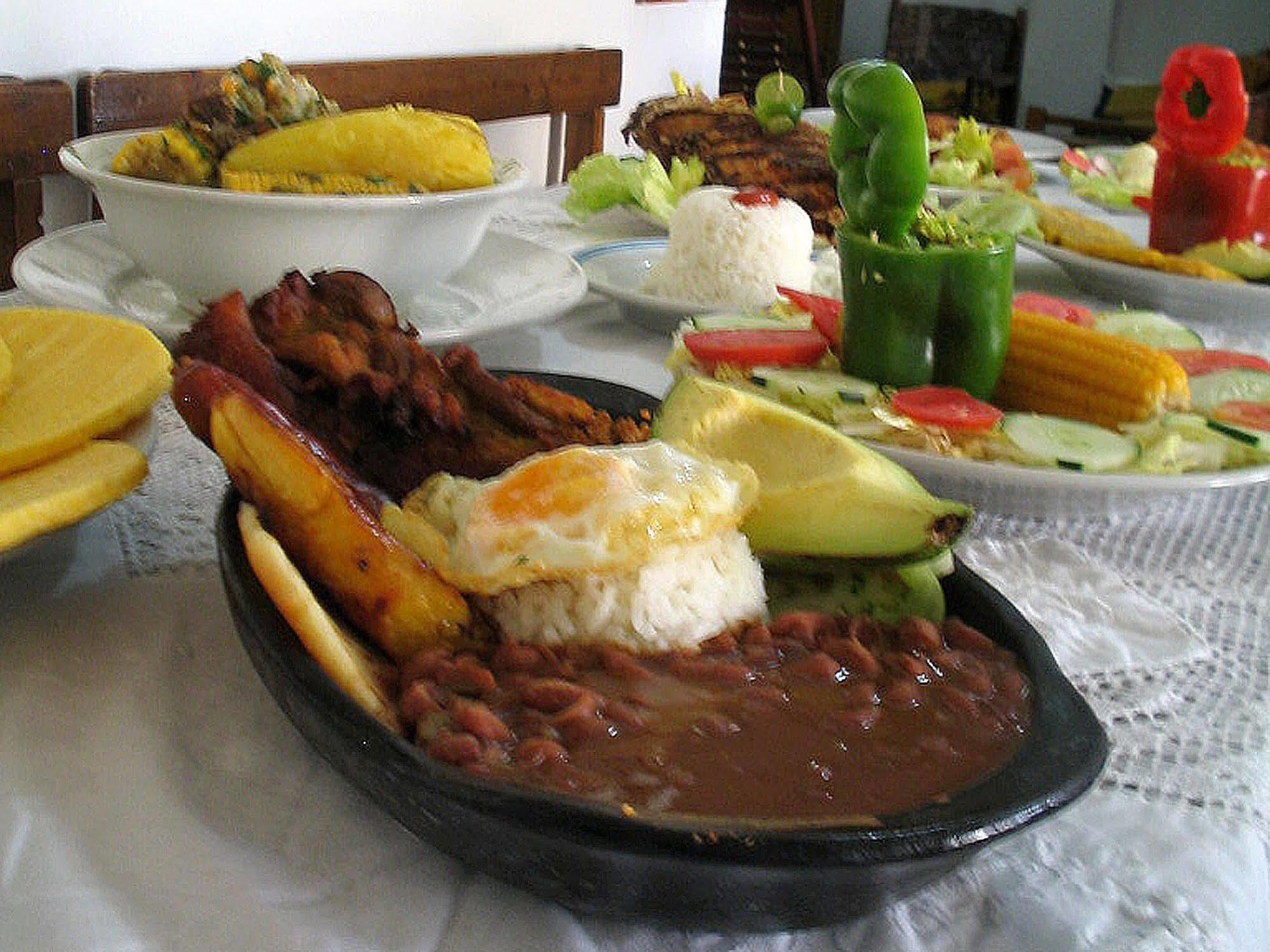 Hotel Casa Vieja Santa Marta  Exterior photo